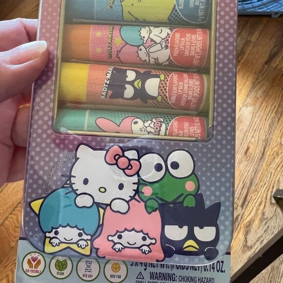 1 LEFT! Hello Kitty & Friends Plant Based Lip Balms With Tin - Picture 3 of 6